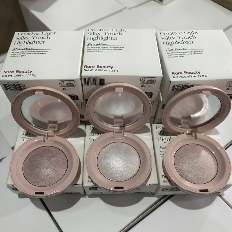 Rare Beauty Powder Highlighter - Rare Beauty Makeup Highlighter ulasan dan harga